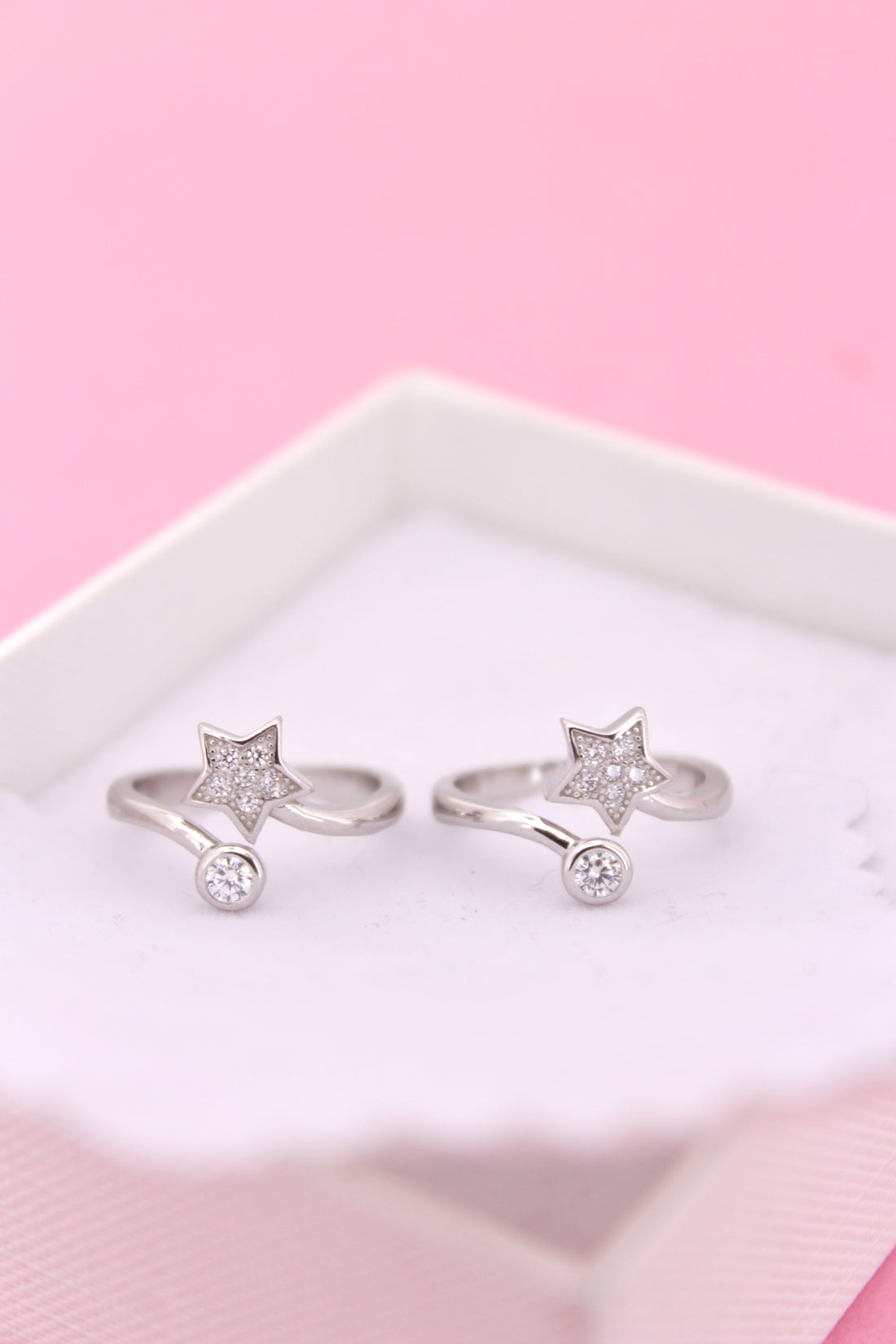 Shining star toe ring