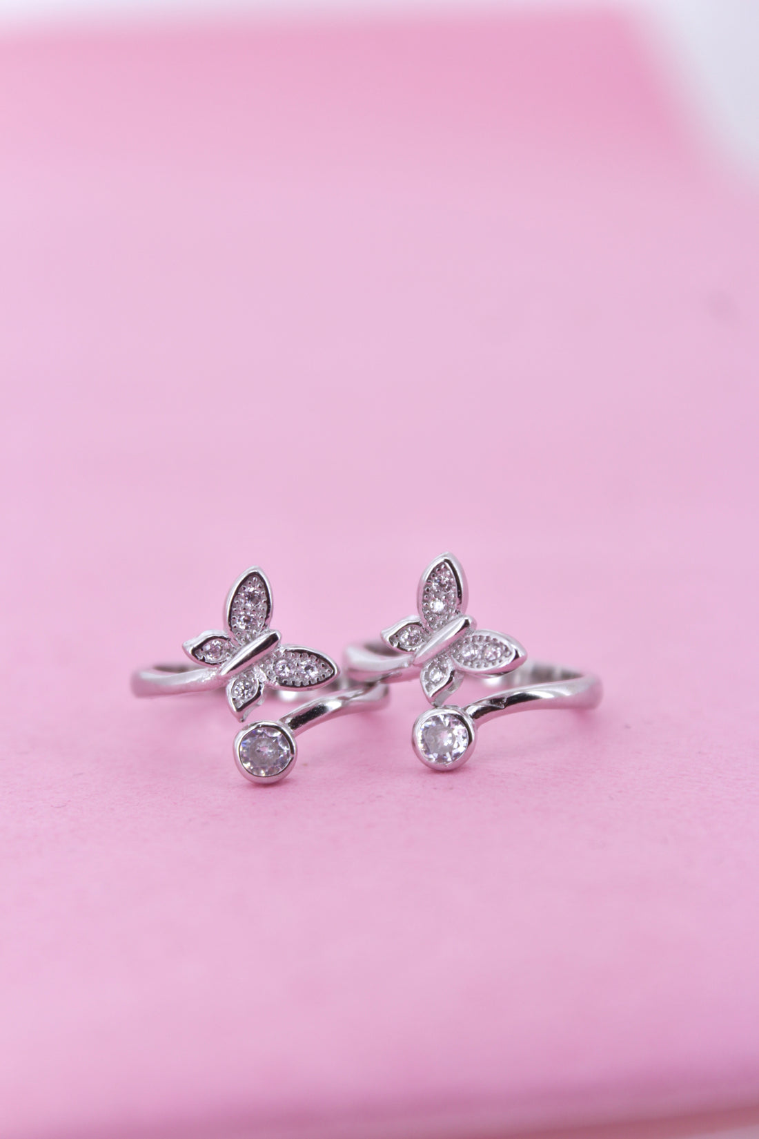Butterfly blossom toe rings