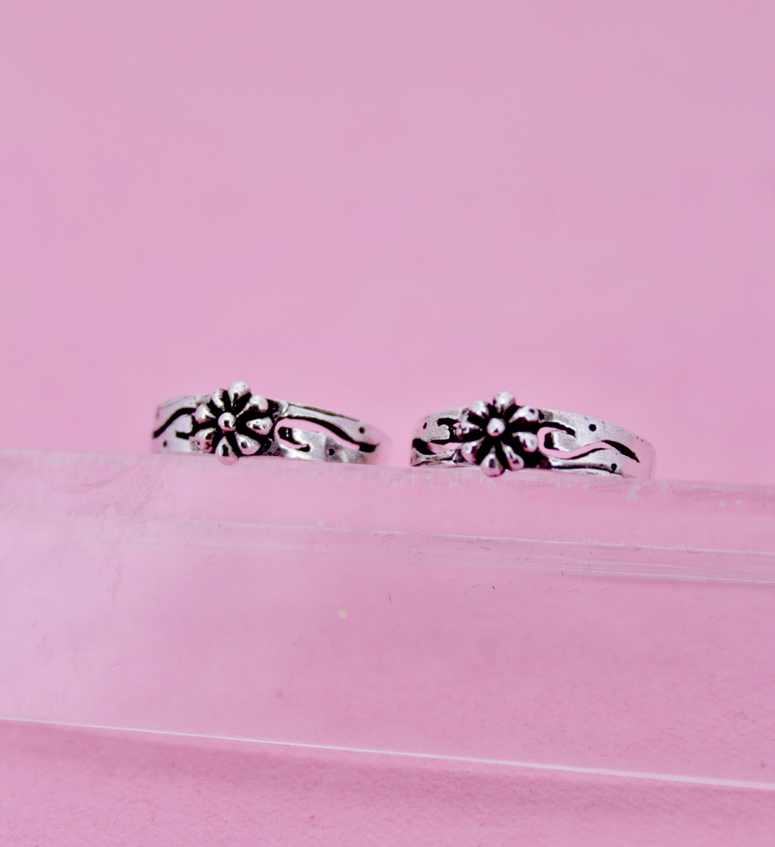 Oxidised heritage toe rings