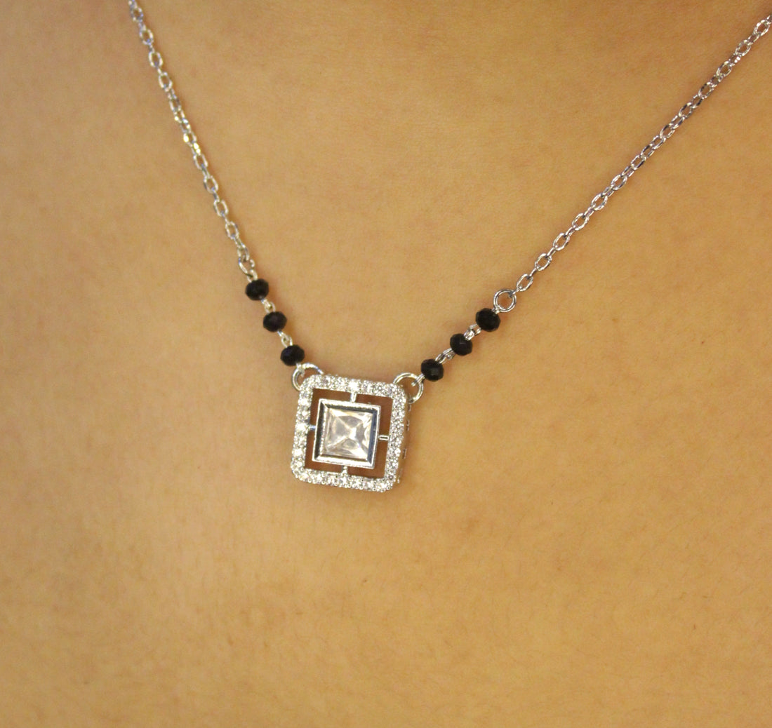 Quadra Minimalist Mangalsutra